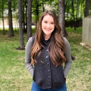 Meet your Posher, Isabela